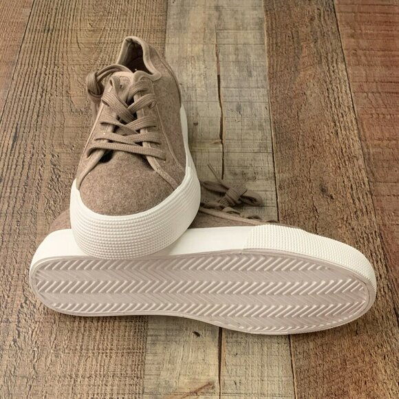 Just Fab Women's Sz 8M Sneakers Shoes Portabella Low Top Lace Up Canvas - Picture 5 of 10